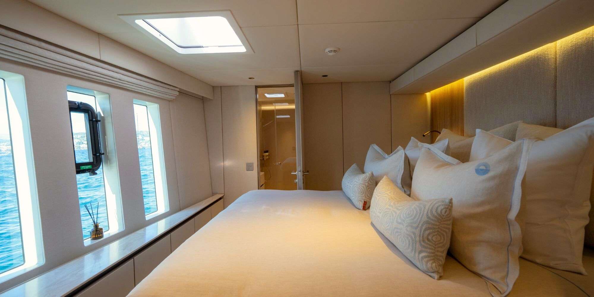 Charter Yacht APOLLO 99 - Sunreef 80 Eco - 4 Cabins - Ibiza - Formentera - Mallorca - Balearic islands - Caribbean