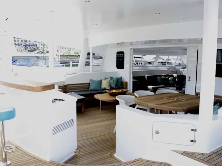 HQ2 - Open Ocean 750,aft deck minibar and alfresco dining area HQ2 - Open Ocean 750,aft deck minibar and alfresco dining area