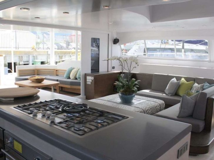 HQ2 - Open Ocean 750,galley HQ2 - Open Ocean 750,galley