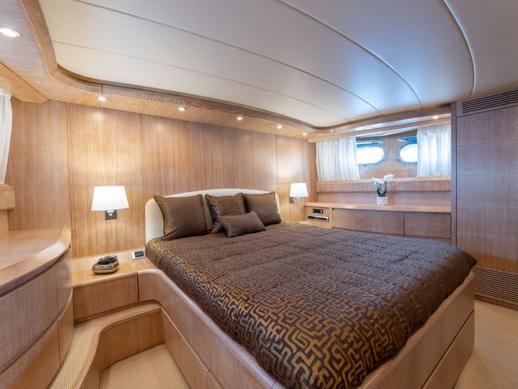 xCOOKIE - Maiora 24 m,VIP cabin xCOOKIE - Maiora 24 m,VIP cabin
