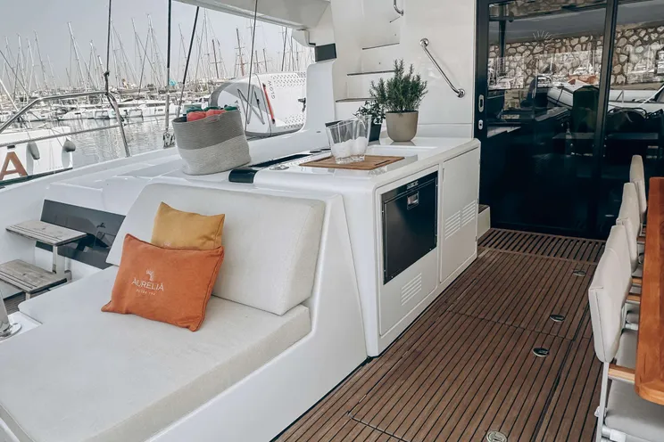 Charter Yacht AURELIA - Lagoon 55 - 4 Cabins - Athens - Santorini - Greece