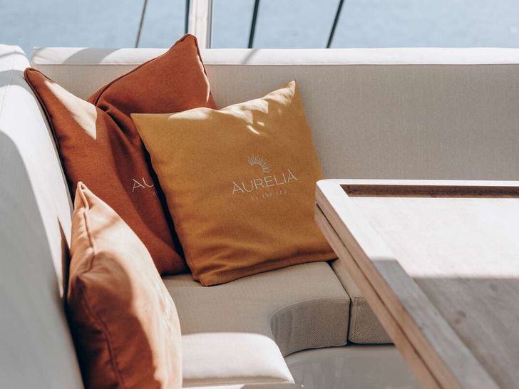 AURELIA Lagoon 55 - saloon seating AURELIA Lagoon 55 - saloon seating