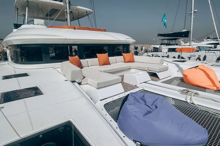 Charter Yacht AURELIA - Lagoon 55 - 4 Cabins - Athens - Santorini - Greece