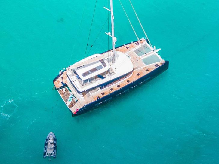 MANE ET NOCTE - Lagoon Seventy 7,aerial side view with waterline MANE ET NOCTE - Lagoon Seventy 7,aerial side view with waterline