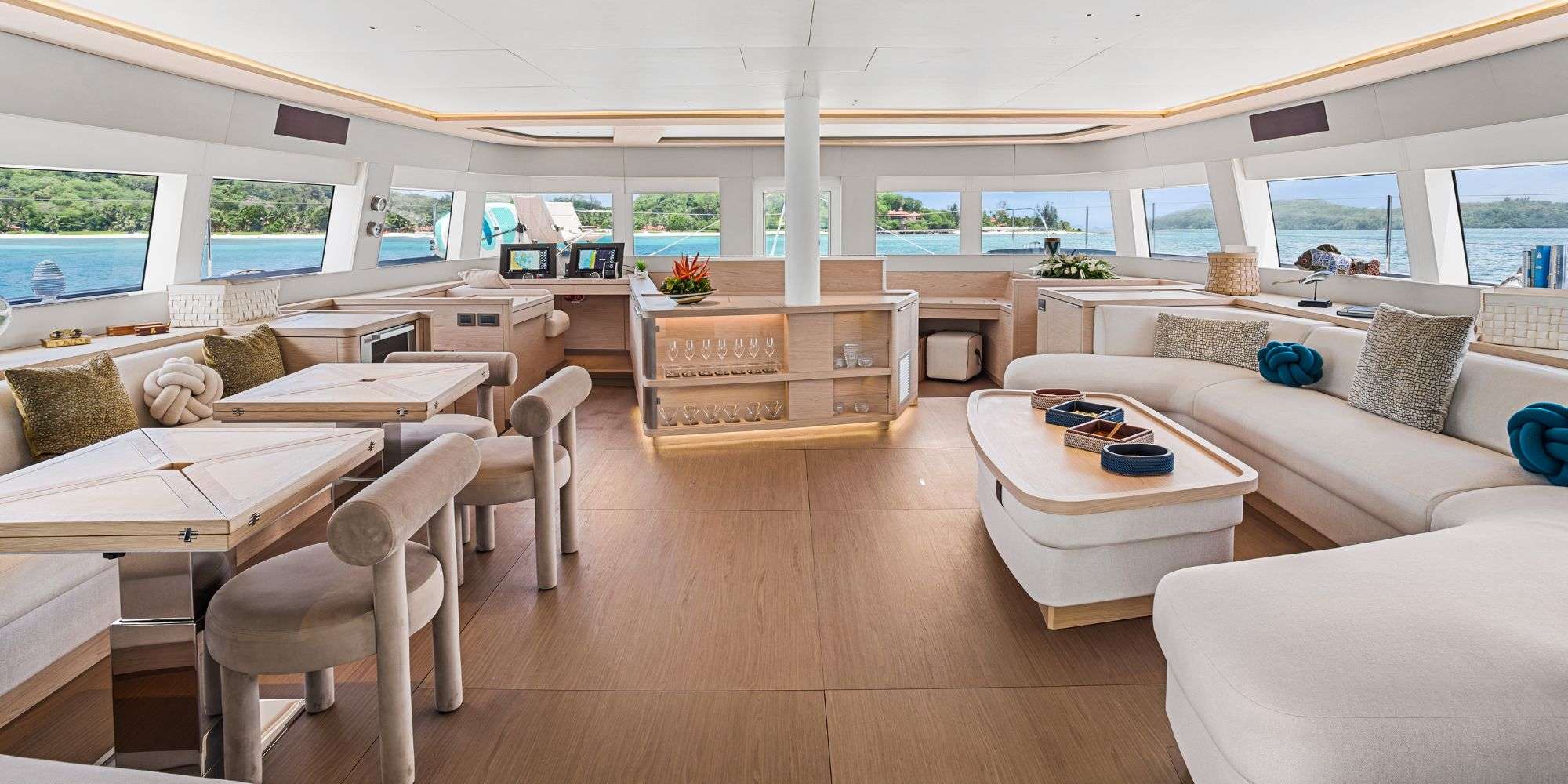 Charter Yacht MANE ET NOCTE - Lagoon Seventy 7 - 4 Cabins - Indian Ocean - Southeast Asia