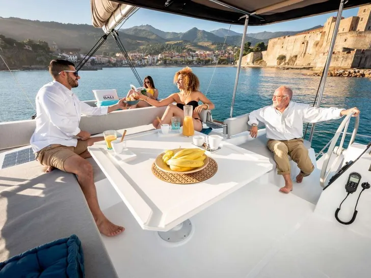 DISFRUTON Bali 4.6 - flybridge DISFRUTON Bali 4.6 - flybridge