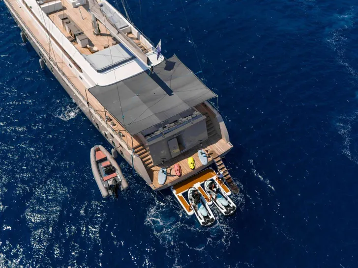 DE LOVE Custom Sailing Yacht 47m - aft shot DE LOVE Custom Sailing Yacht 47m - aft shot