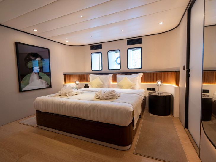 DE LOVE Custom Sailing Yacht 47m - VIP cabin 2 DE LOVE Custom Sailing Yacht 47m - VIP cabin 2