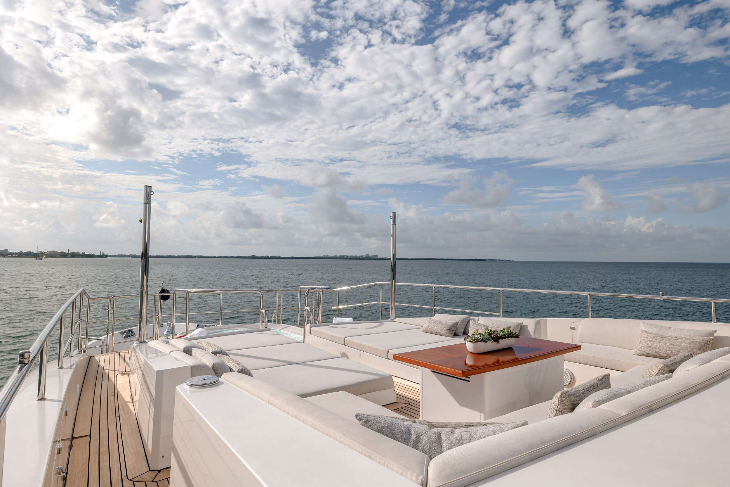 Charter Yacht PATIENCE - Benetti Classic Supreme Series 132 - 5 Cabins - Nassau - Exumas - Bahamas