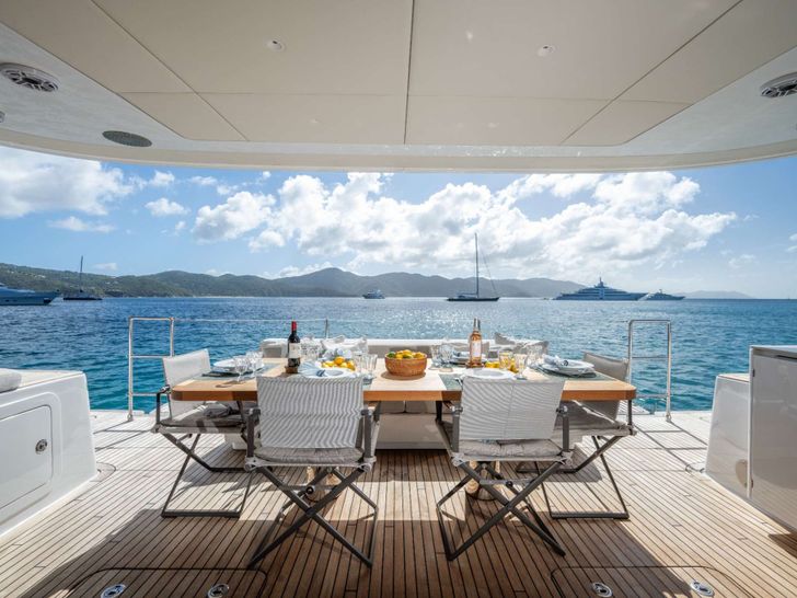VIVI Sunreef 60 - main aft deck VIVI Sunreef 60 - main aft deck