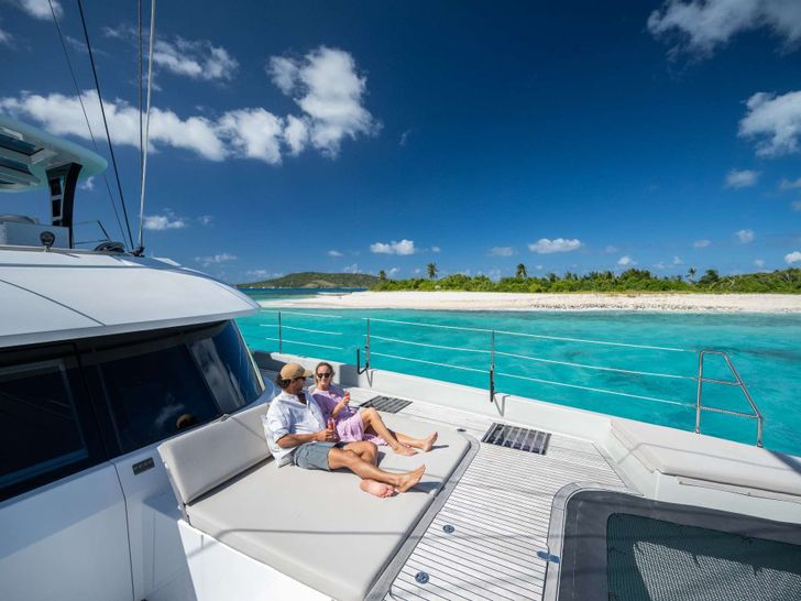 VIVI Sunreef 60 - foredeck VIVI Sunreef 60 - foredeck