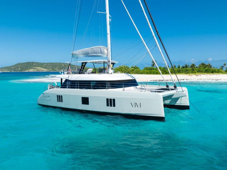 VIVI Sunreef 60 - anchored VIVI Sunreef 60 - anchored