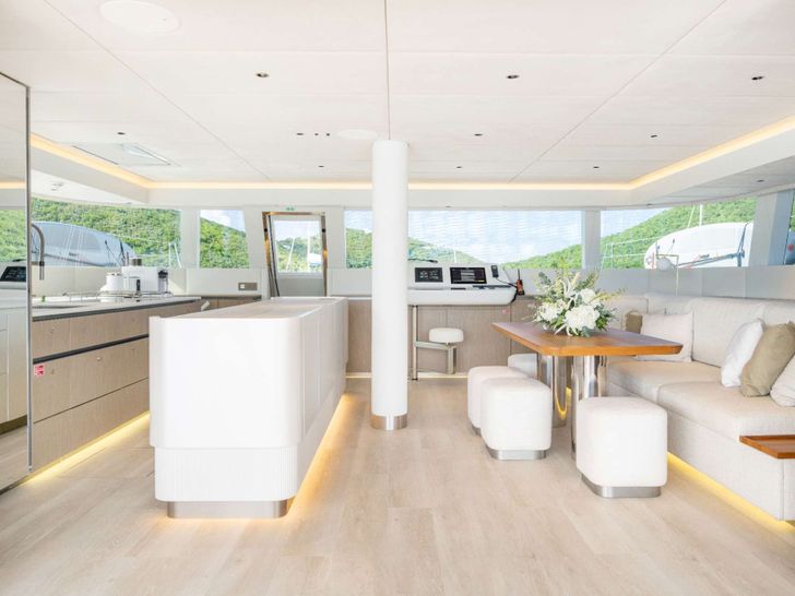 VIVI Sunreef 60 - saloon VIVI Sunreef 60 - saloon