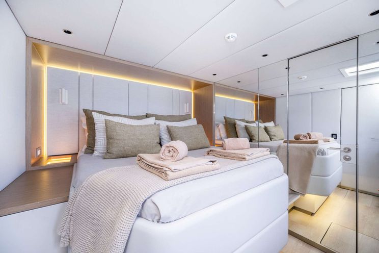 Charter Yacht VIVI - Sunreef 60 - 4 Cabins - Tortola - Anegada - Virgin Gorda - BVI - Caribbean