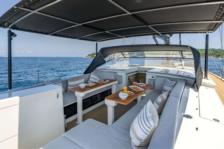 Charter Yacht MYSTIC - YYacht Y7 - 3 Cabins - Port Grimaud - Cannes - Monaco - St. Tropez - French Riviera