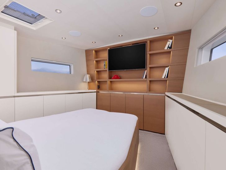 GRATEFUL CNB Bordeaux 76 main cabin other angle GRATEFUL CNB Bordeaux 76 main cabin other angle