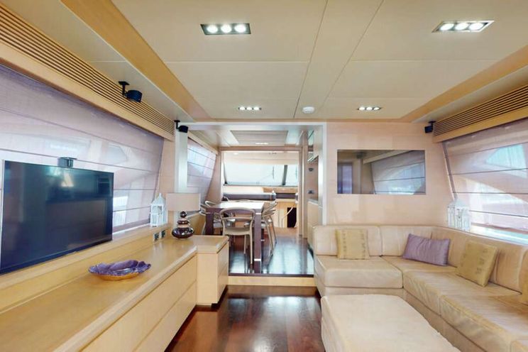 Charter Yacht FOREVER ROSANNA - Azimut 78 - 4 Cabins - Naples - Capri - Positano - Amalfi Coast - Italy