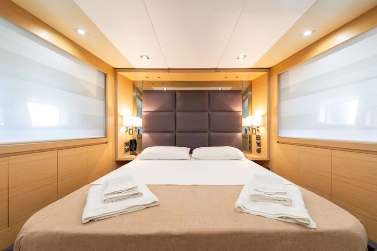 Charter Yacht FOREVER ROSANNA - Azimut 78 - 4 Cabins - Naples - Capri - Positano - Amalfi Coast - Italy