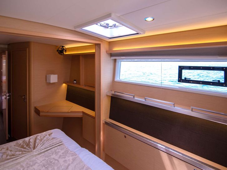 TOPAZ Lagoon 560 S2 - master cabin desk and window TOPAZ Lagoon 560 S2 - master cabin desk and window