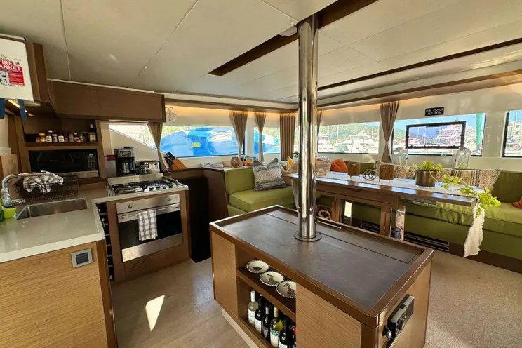 Charter Yacht THE ADVENTURE - Lagoon 50 - 4 Cabins - Tortola - Anegada - Virgin Gorda - British Virgin Islands - Caribbean