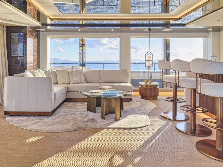 AXIOS Admiral Yacht Upper Deck Salon AXIOS Admiral Yacht Upper Deck Salon