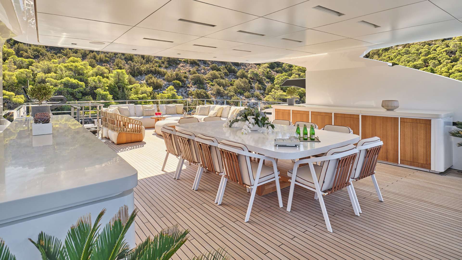Charter Yacht AXIOS - Admiral Yachts 47m - 5 Cabins - Athens - Mykonos - Santorini