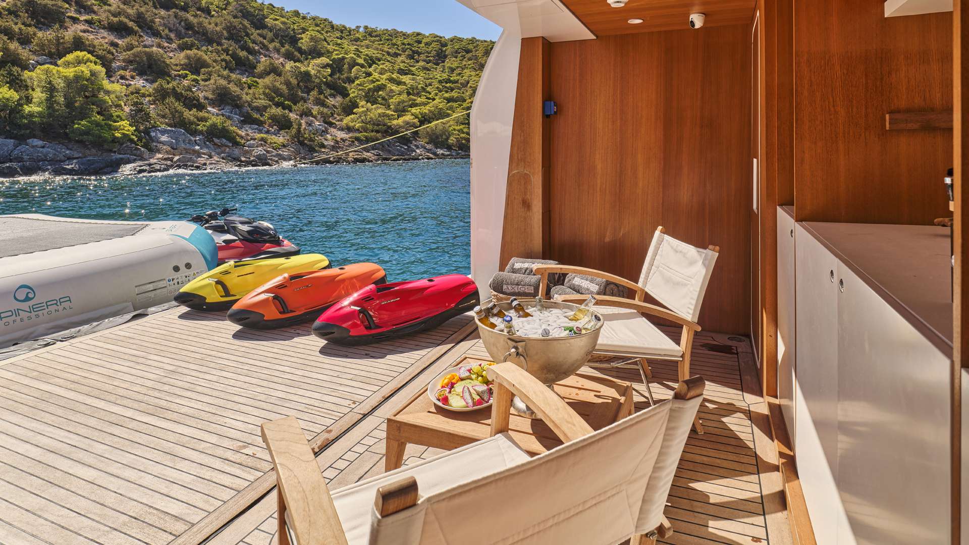 Charter Yacht AXIOS - Admiral Yachts 47m - 5 Cabins - Athens - Mykonos - Santorini
