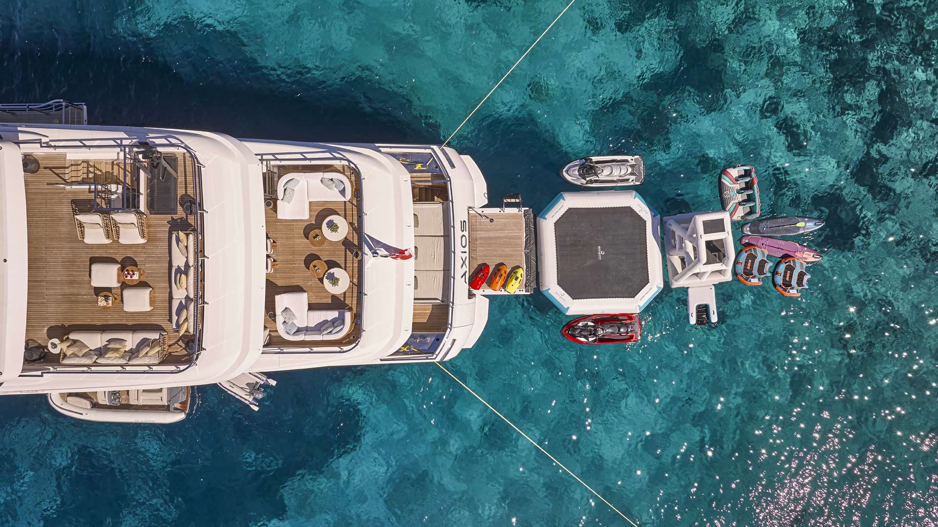Charter Yacht AXIOS - Admiral Yachts 47m - 5 Cabins - Athens - Mykonos - Santorini