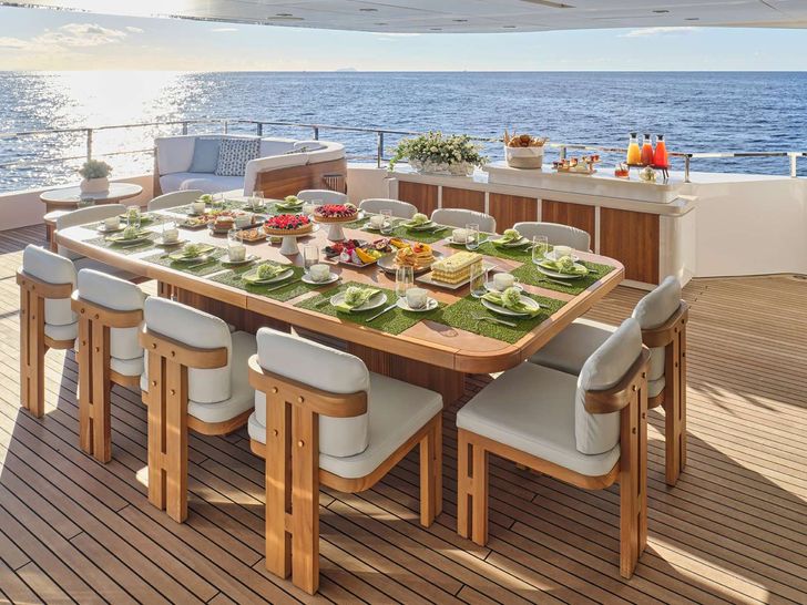 AXIOS Admiral Yacht Upper Deck Aft - Dine Al Fresco AXIOS Admiral Yacht Upper Deck Aft - Dine Al Fresco