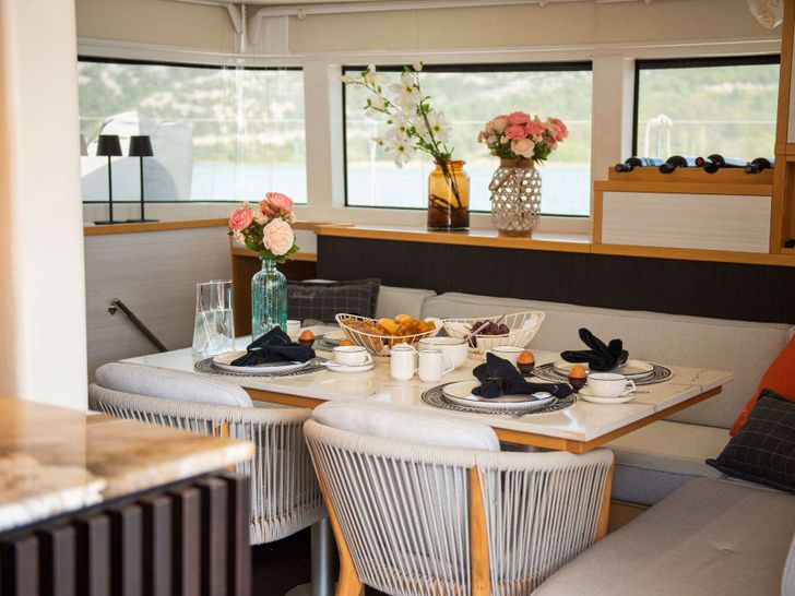 SERENITY Lagoon 52F - indoor dining area SERENITY Lagoon 52F - indoor dining area