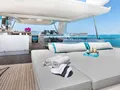 INSIEME Azimut 105 - flybridge sunbathing INSIEME Azimut 105 - flybridge sunbathing