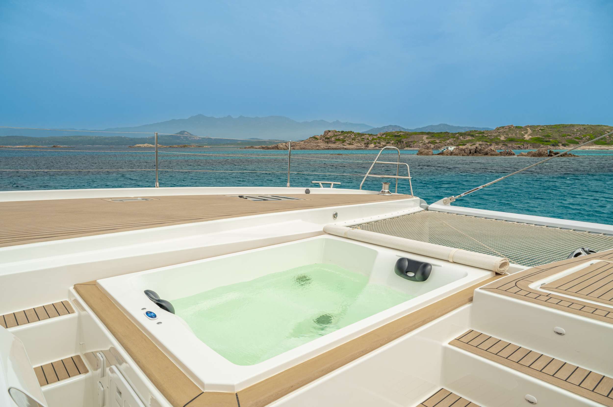 SEMPER FIDELIS Fountaine Pajot Alegria 67 - top aerial shot