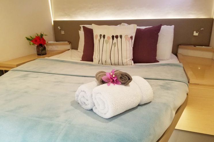 Charter Yacht NOWHERE - Fountaine Pajot Saba 50 - 5 Cabins - San Pedro - Drowned Cayes - Goff's Caye - St. George`s Caye - Belize