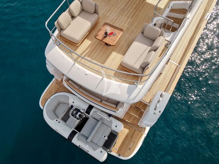 AMPARITO V - Azimut Magellano 66 - aft shot AMPARITO V - Azimut Magellano 66 - aft shot