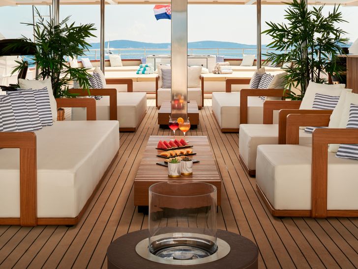 OHANA Custom 49m - alfresco seating area OHANA Custom 49m - alfresco seating area