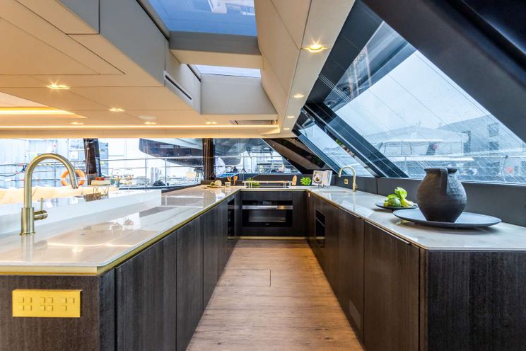 Charter Yacht MANTA - Sunreef 80 - 4 Cabins - Athens - Mykonos - Paros - Cyclades - Greece