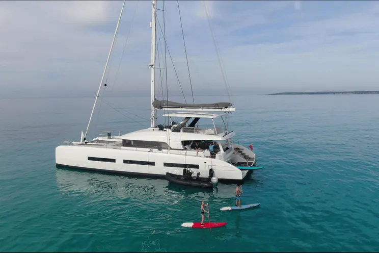 Charter Yacht CAT TUA - Lagoon Seventy 7 - 4 Cabins - St Martin - St Barths - Leewards - Windwards - Caribbean