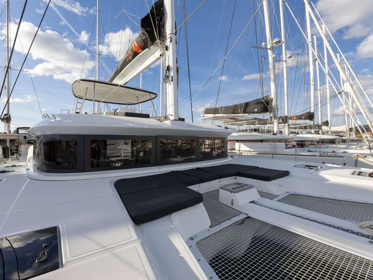 TWIN JOY - Lagoon 50,bow/foredeck TWIN JOY - Lagoon 50,bow/foredeck