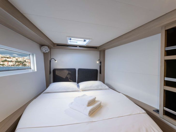 TWIN JOY - Lagoon 50,guest cabin TWIN JOY - Lagoon 50,guest cabin