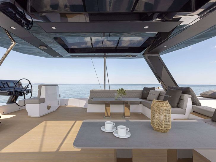 TRYST Moon Yacht 65 - flybridge seating area TRYST Moon Yacht 65 - flybridge seating area