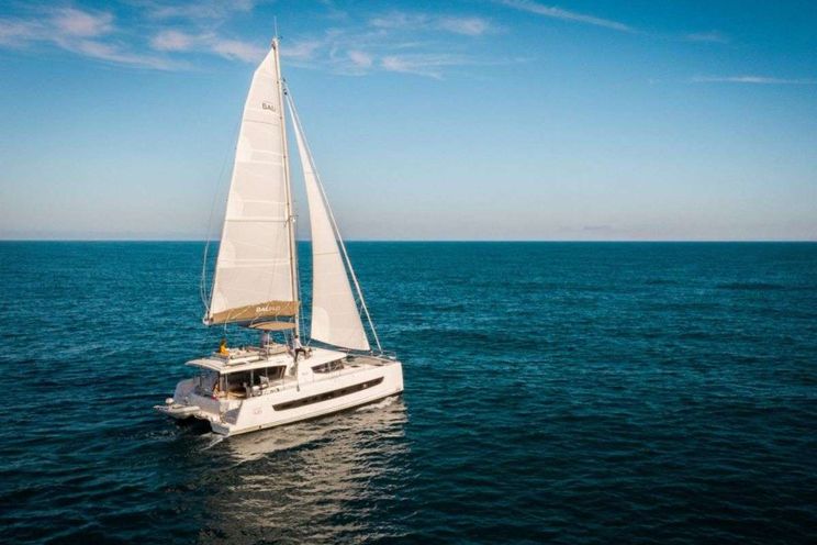 Charter Yacht FIRST TRACKS - Bali 4.6 - 4 Cabins - Drowned Cayes - Goff's Caye - St. George`s Caye - Belize