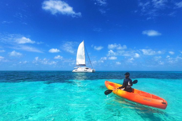 Charter Yacht FIRST TRACKS - Bali 4.6 - 4 Cabins - Drowned Cayes - Goff's Caye - St. George`s Caye - Belize