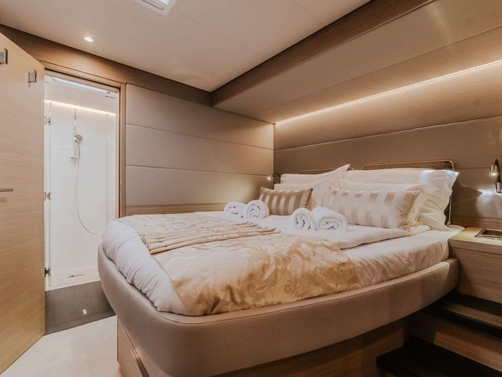 TRI WING Lagoon 55 - VIP cabin 1 bed TRI WING Lagoon 55 - VIP cabin 1 bed