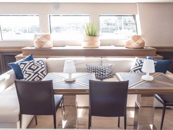 AKASHA Lagoon 620 - indoor dining area AKASHA Lagoon 620 - indoor dining area