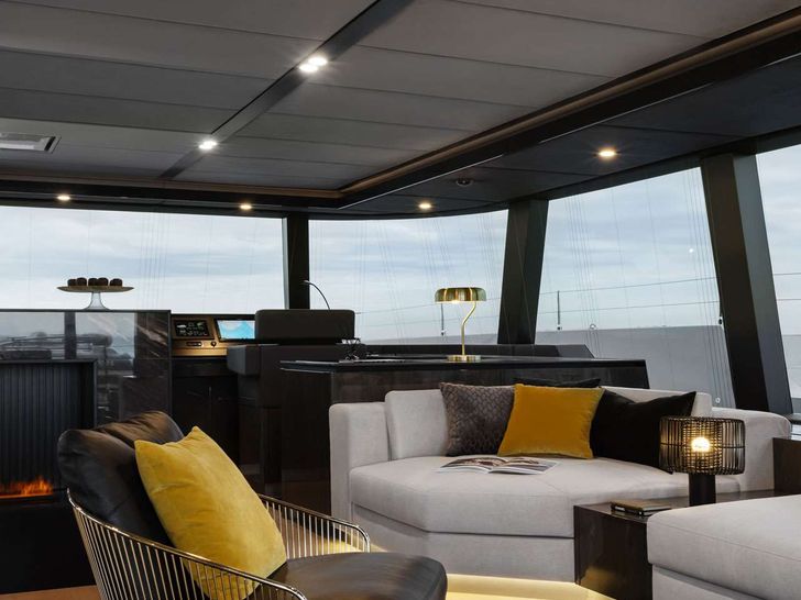 XMOTION Sunreef 80 - saloon seating XMOTION Sunreef 80 - saloon seating