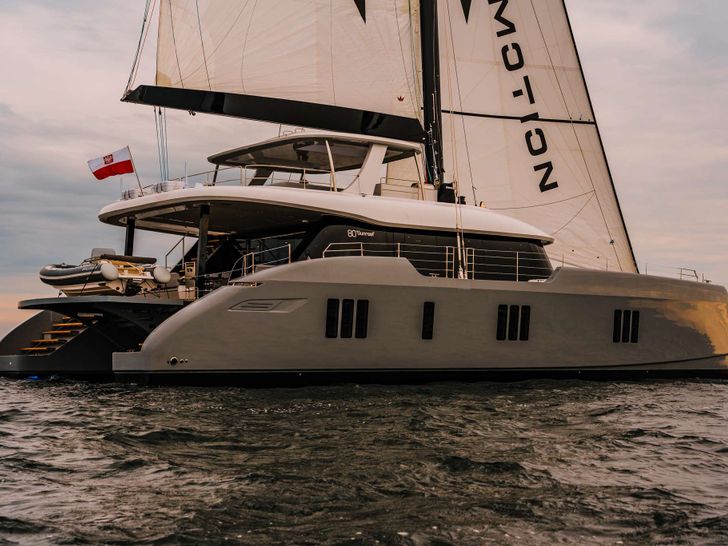 XMOTION Sunreef 80 - anchored XMOTION Sunreef 80 - anchored