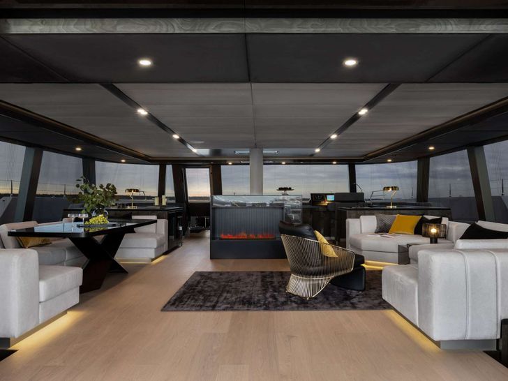 XMOTION Sunreef 80 - saloon XMOTION Sunreef 80 - saloon