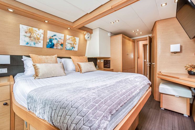 Charter Yacht MIRA SOL - Lagoon 560 - 3 Cabin - BVI - Virgin Islands - Tortola