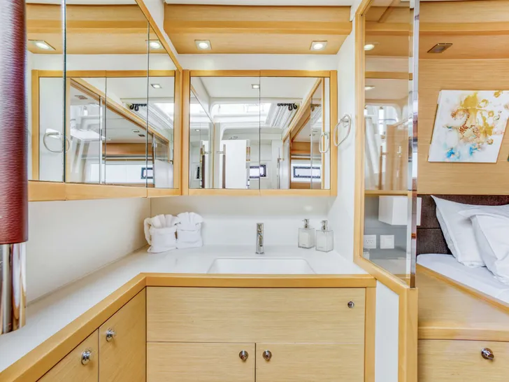 MIRA SOL Lagoon 560 - Guest Cabin Sink MIRA SOL Lagoon 560 - Guest Cabin Sink