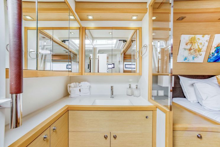 Charter Yacht MIRA SOL - Lagoon 560 - 3 Cabin - BVI - Virgin Islands - Tortola